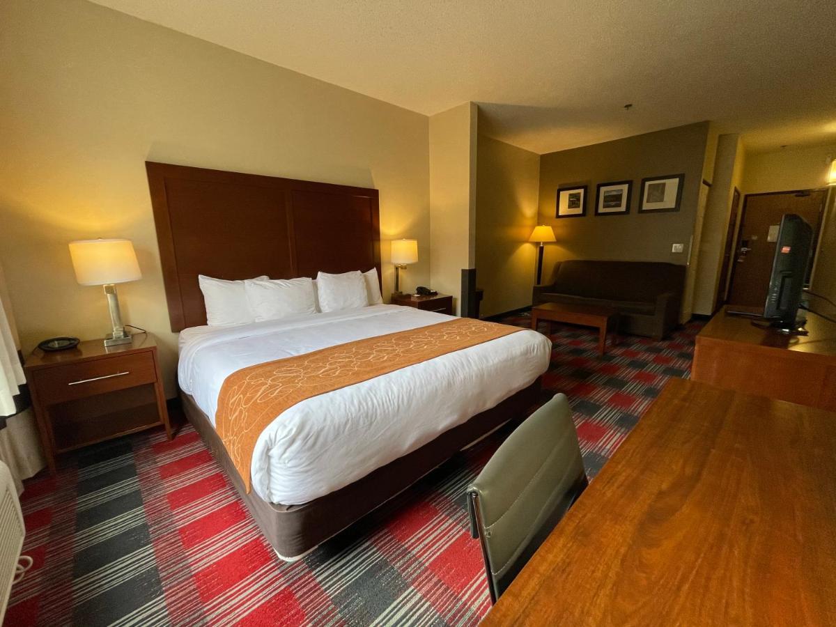 Comfort Suites Near Vancouver Mall Екстер'єр фото