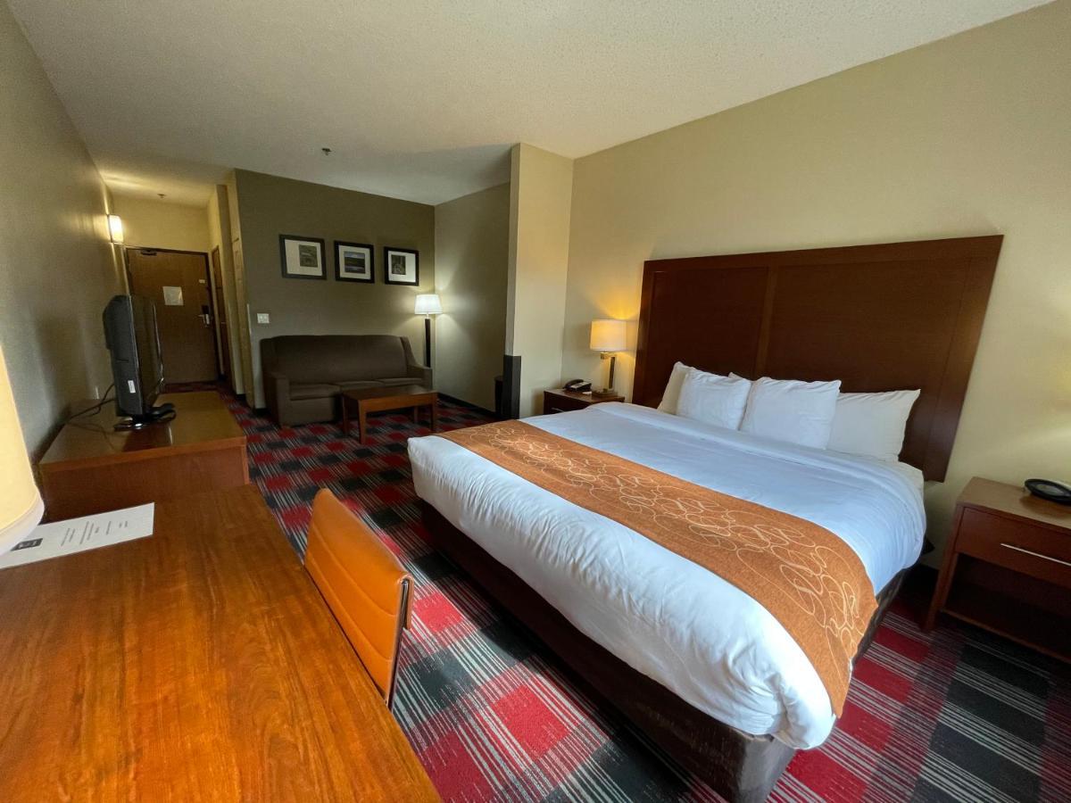 Comfort Suites Near Vancouver Mall Екстер'єр фото
