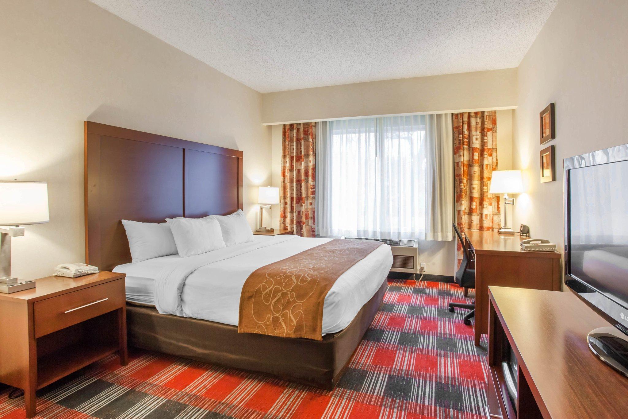 Comfort Suites Near Vancouver Mall Екстер'єр фото