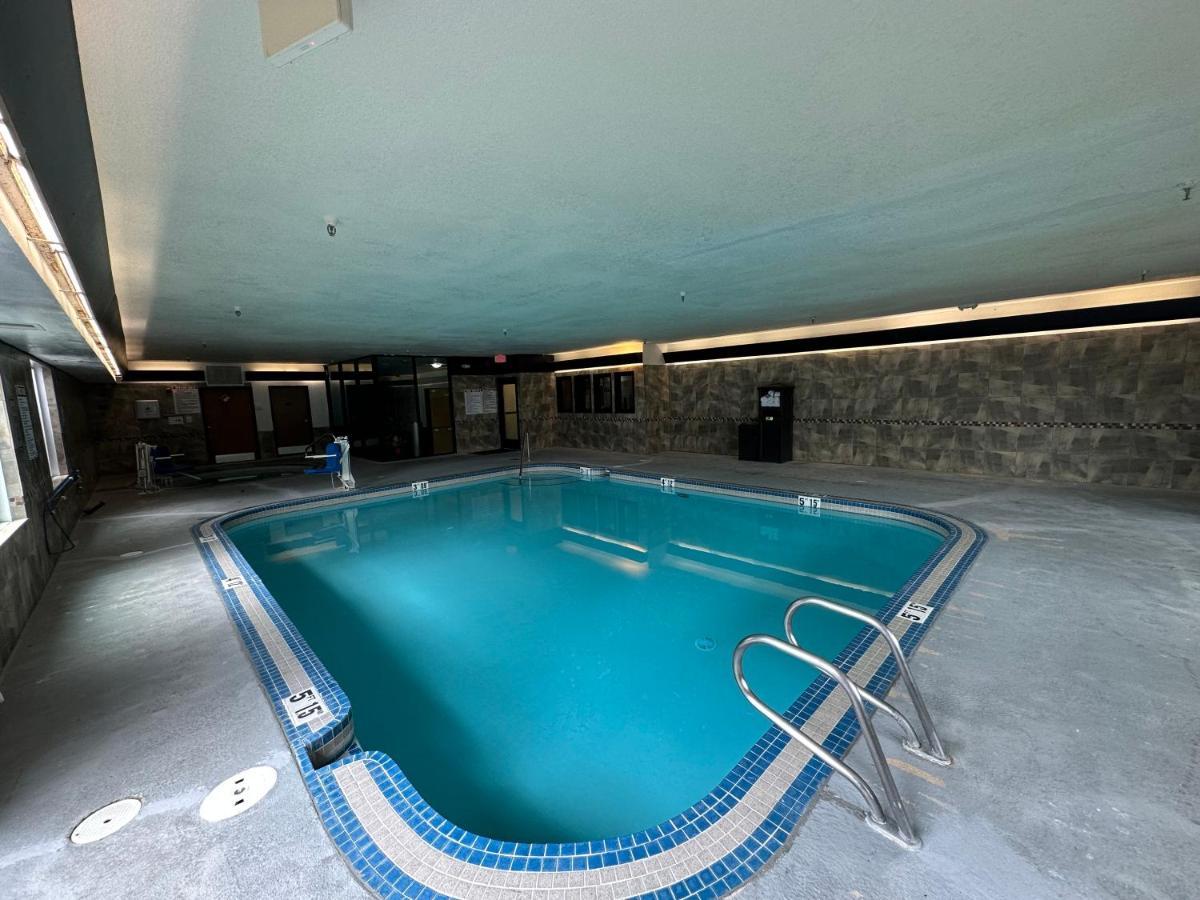 Comfort Suites Near Vancouver Mall Екстер'єр фото