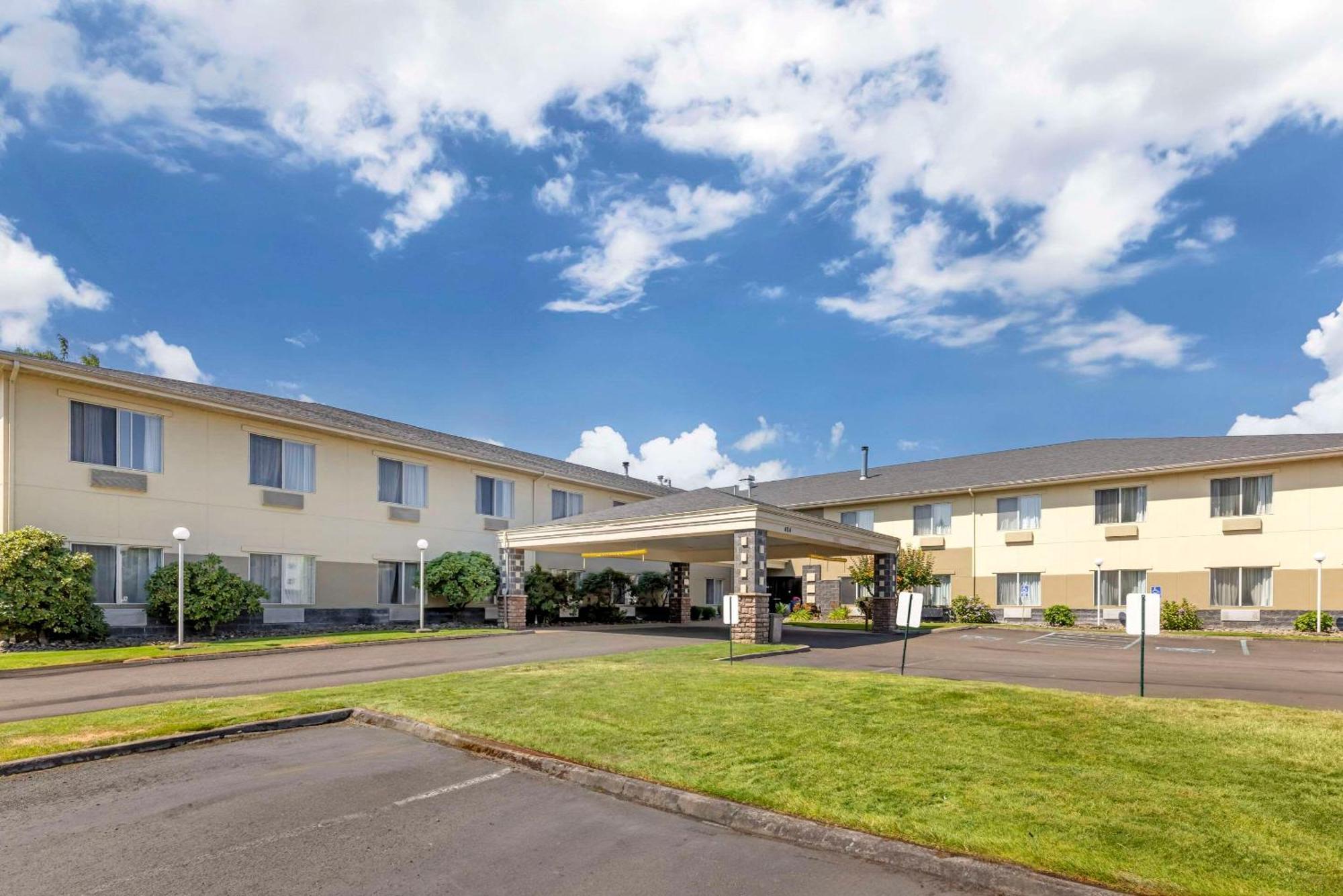 Comfort Suites Near Vancouver Mall Екстер'єр фото
