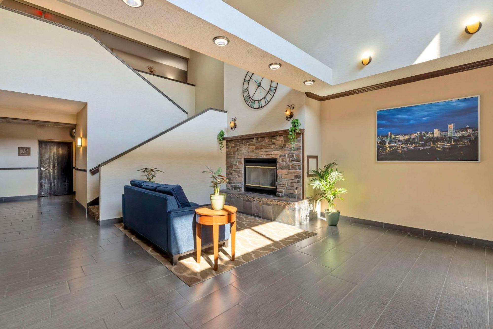 Comfort Suites Near Vancouver Mall Екстер'єр фото