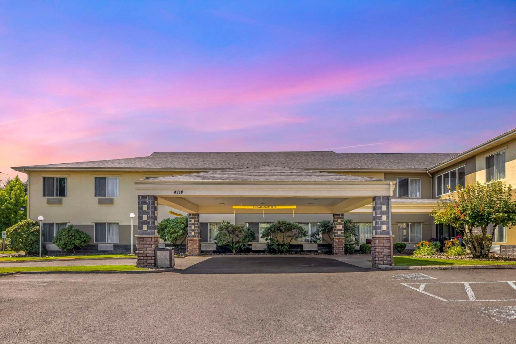 Comfort Suites Near Vancouver Mall Екстер'єр фото