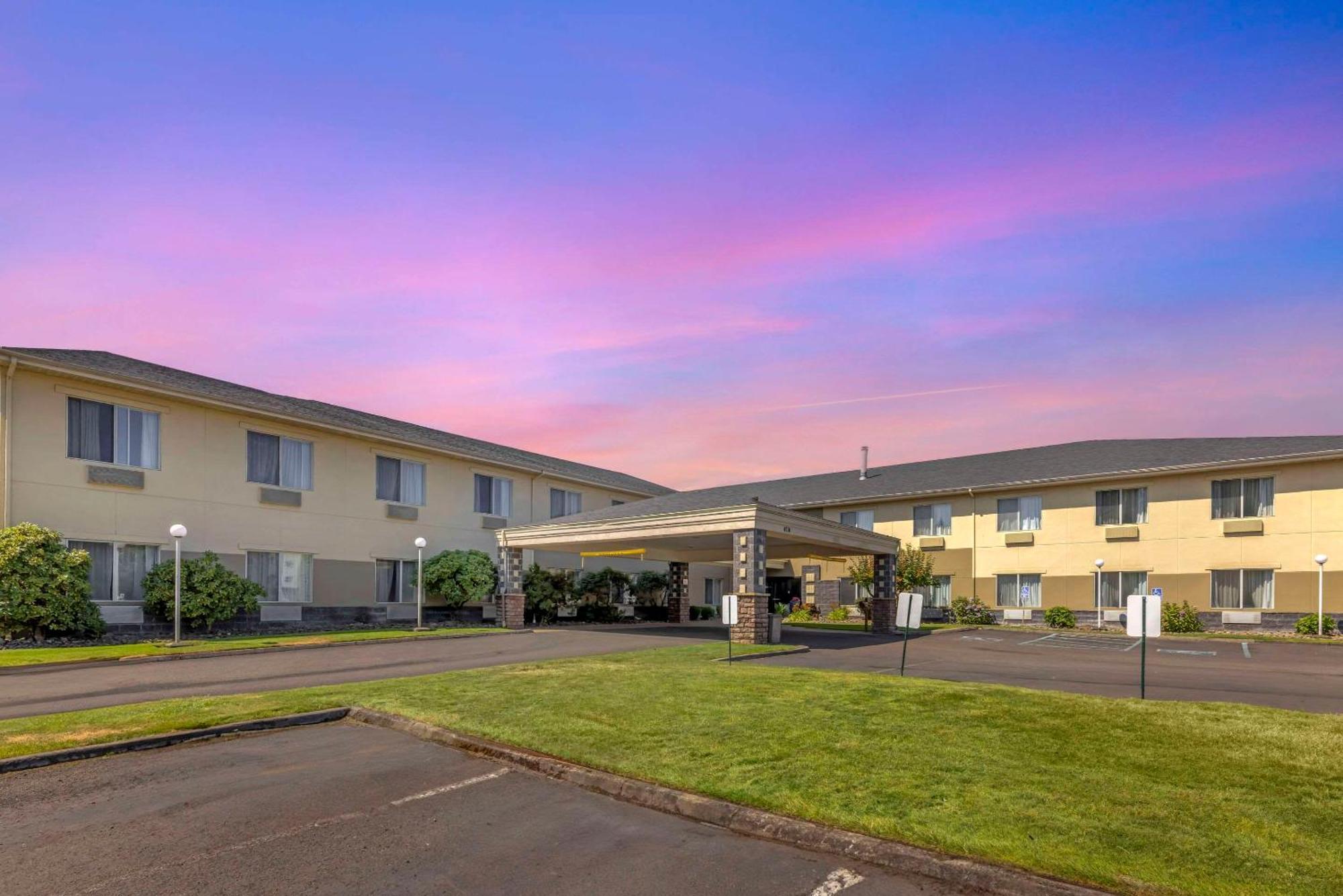 Comfort Suites Near Vancouver Mall Екстер'єр фото