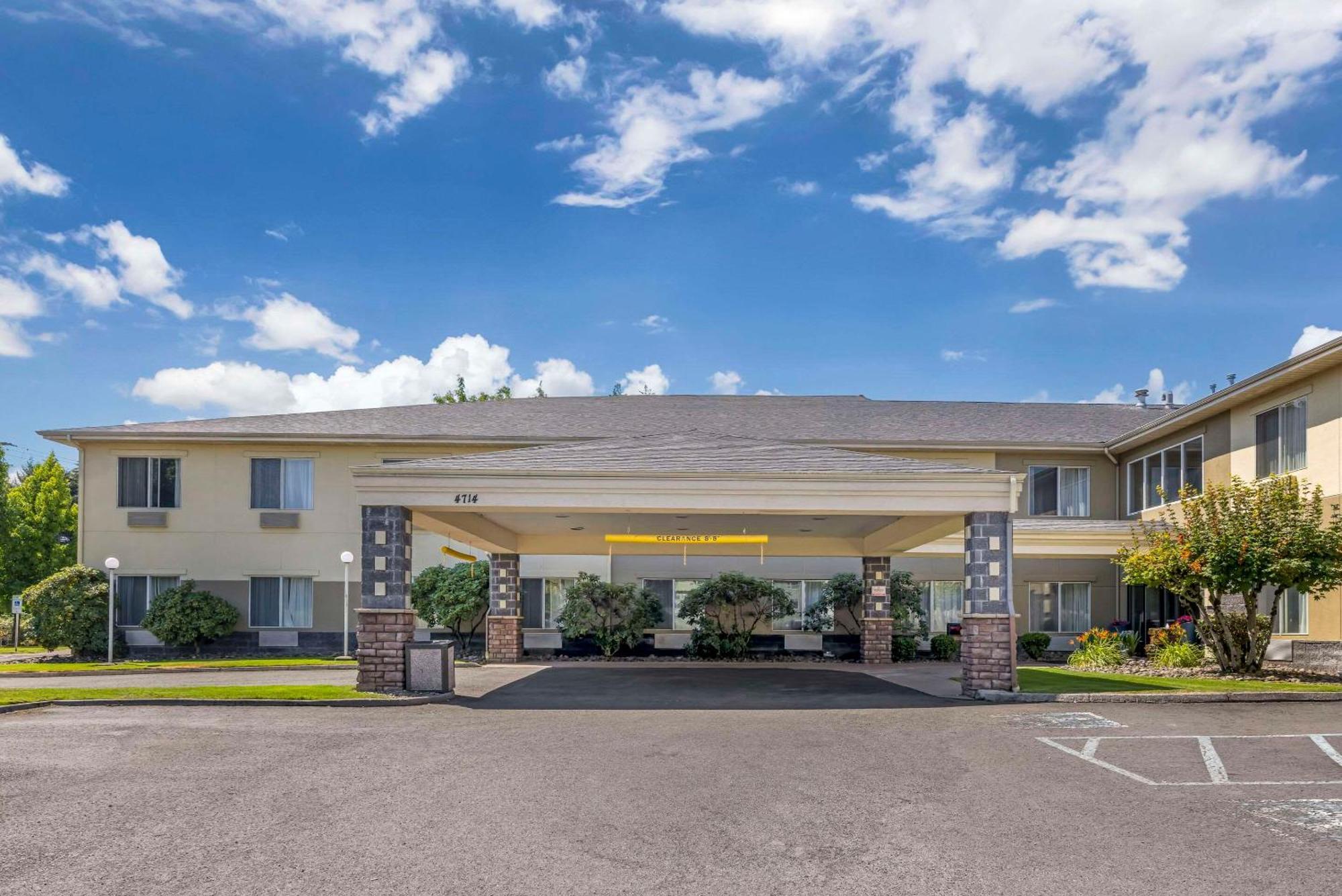Comfort Suites Near Vancouver Mall Екстер'єр фото
