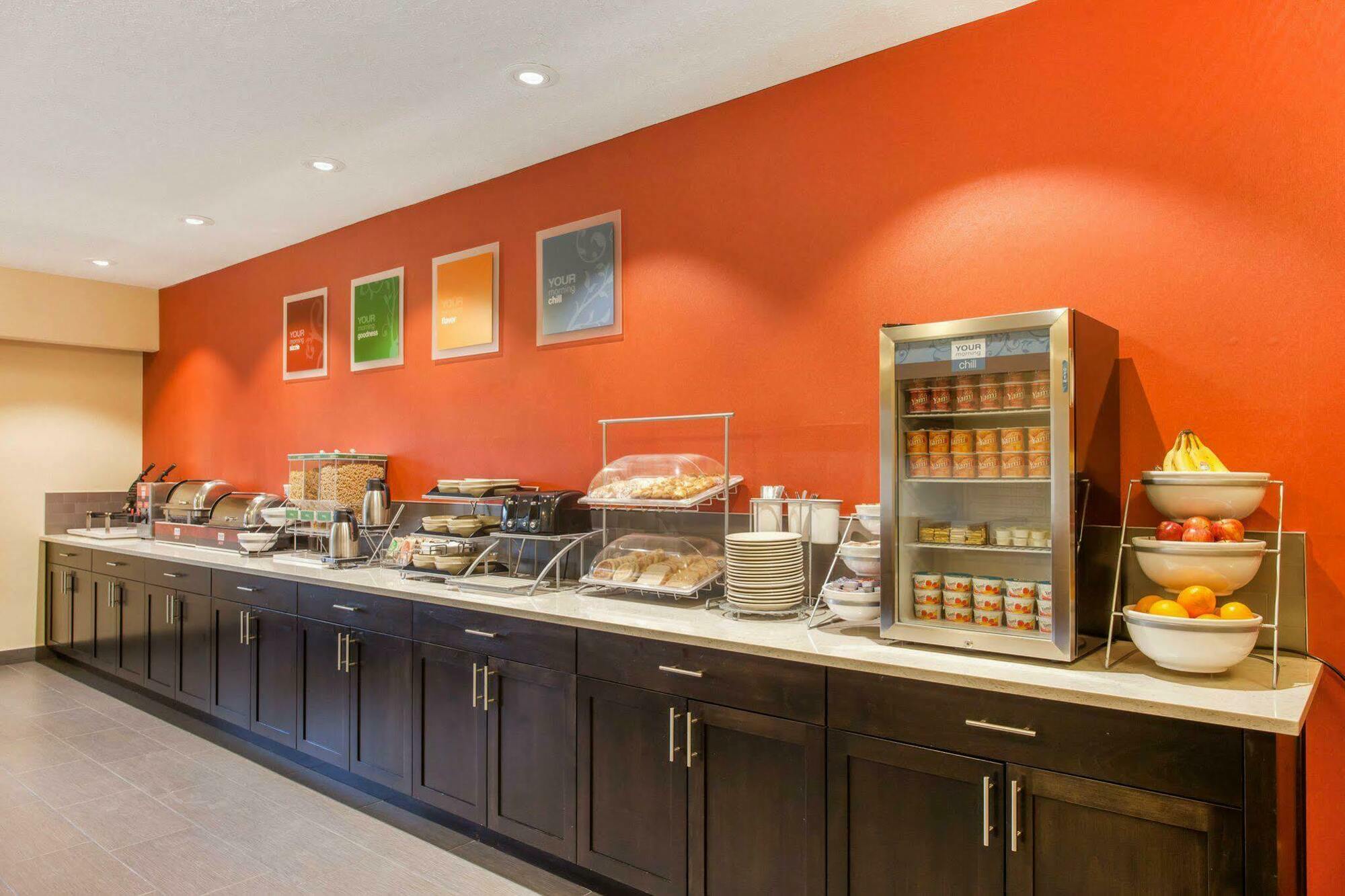 Comfort Suites Near Vancouver Mall Екстер'єр фото